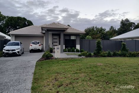 23 First Ave, Beachmere, QLD 4510