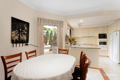 Property photo of 2/9 Queens Avenue Doncaster VIC 3108