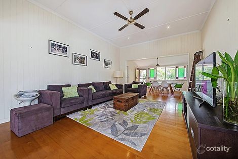 Property photo of 17 Violet Street Wynnum QLD 4178