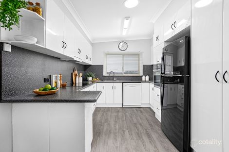 Property photo of 94 Ocean Street Mount Saint Thomas NSW 2500