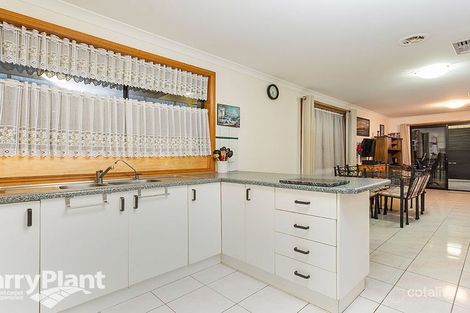 Property photo of 6 McAree Court Altona Meadows VIC 3028