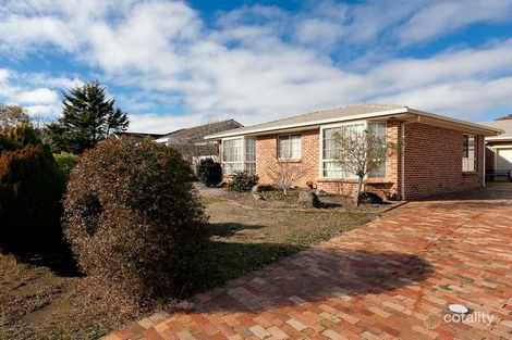 Property photo of 21 Walker Crescent Jerrabomberra NSW 2619