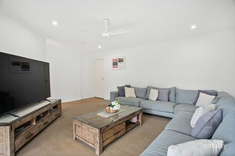 Property photo of 9 Barcoo Circuit Albion Park NSW 2527