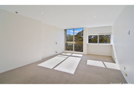 Property photo of 28/14-28 Blues Point Road McMahons Point NSW 2060