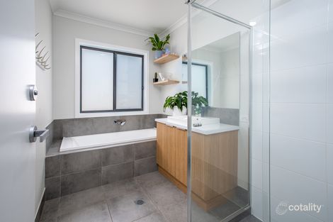 Property photo of 37 Pech Avenue Jindera NSW 2642