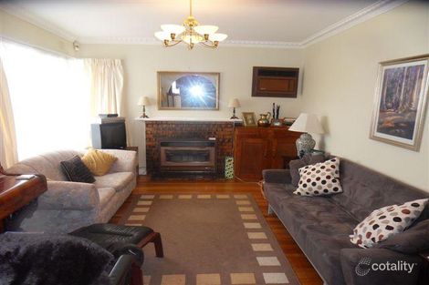 Property photo of 5 Bracken Grove Altona VIC 3018