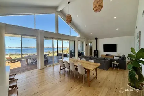 Property photo of 11 Loveshack Route Streaky Bay SA 5680