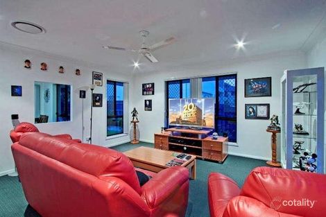 Property photo of 17 Buncrana Terrace Banora Point NSW 2486