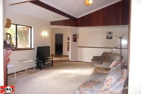 Property photo of 17 Fordham Drive Swan View WA 6056