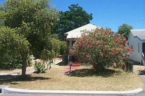 41 Ross St, Cloverdale, WA 6105