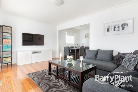 Property photo of 24 Finchaven Avenue Keysborough VIC 3173