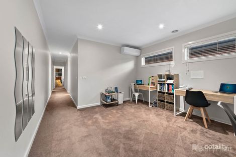 Property photo of 10 Marija Crescent Berwick VIC 3806