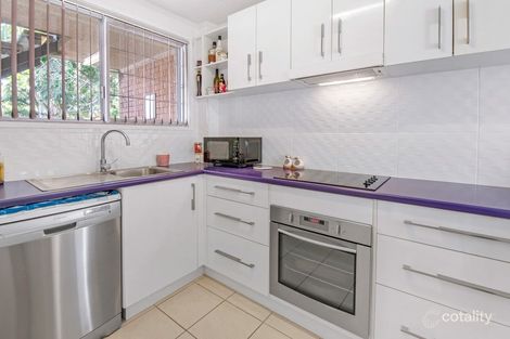 Property photo of 4/30 Labrador Street Labrador QLD 4215