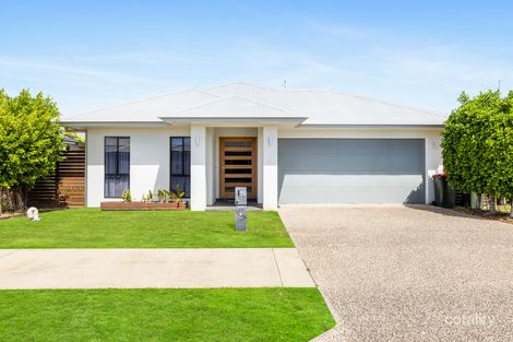 Property photo of 15 Bamford Close Smithfield QLD 4878