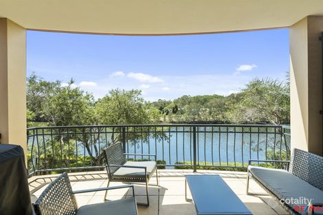 10/4 University Dr, Robina, QLD 4226