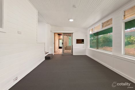 Property photo of 10 Dover Crescent Waratah West NSW 2298