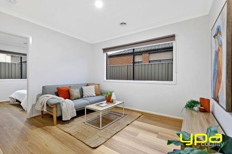 Property photo of 44 Athenaeum Avenue Clyde North VIC 3978