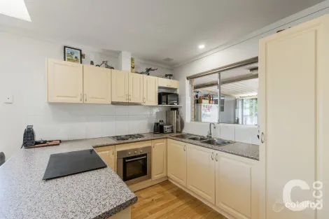 Property photo of 11 Morrit Way Parmelia WA 6167