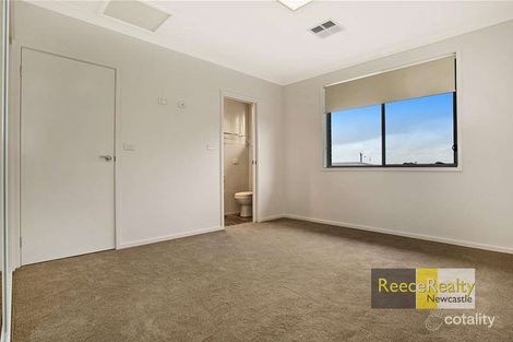 Property photo of 3/5 Victory Parade Wallsend NSW 2287