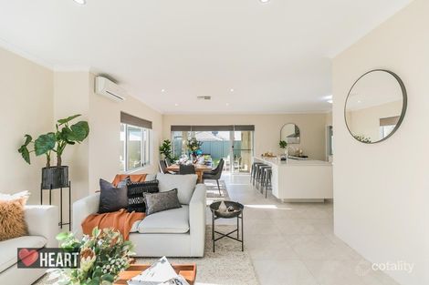 Property photo of 8 Wycliffe Turn Piara Waters WA 6112