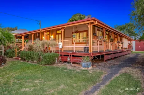 Property photo of 32 Macrossan Street Childers QLD 4660