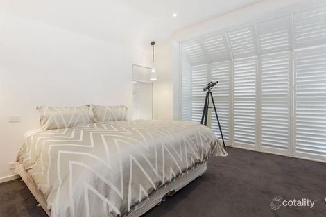 Property photo of 372 Alma Road Caulfield North VIC 3161