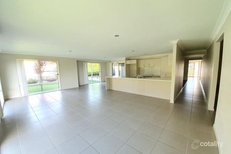 Property photo of 20 Thames Drive Regents Park QLD 4118