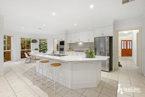 Property photo of 8 Paris Court Mooroolbark VIC 3138