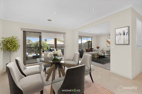 Property photo of 17 Durnoch Place Cranbourne VIC 3977