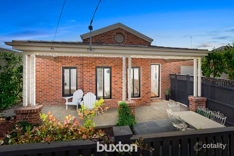 16 Elderslie Tce, Newtown, VIC 3220