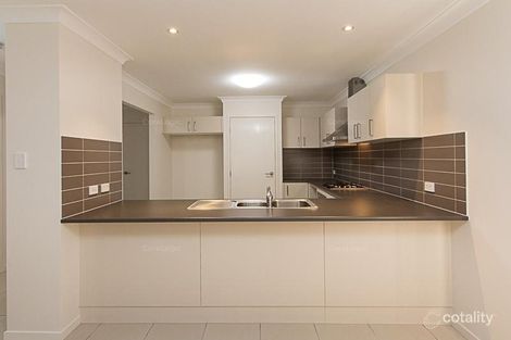 Property photo of 30 Heron Close Dakabin QLD 4503