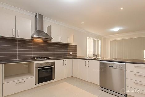 Property photo of 30 Heron Close Dakabin QLD 4503