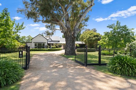 Property photo of 15 Logan Street Mansfield VIC 3722
