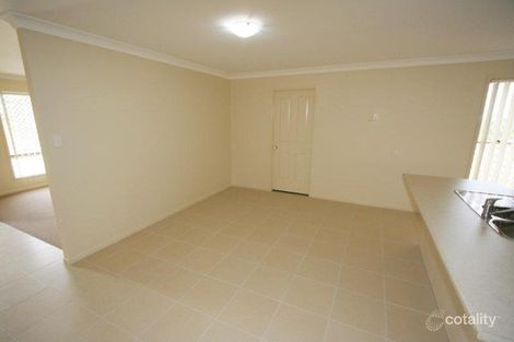 Property photo of 3 Stathis Place Bundamba QLD 4304