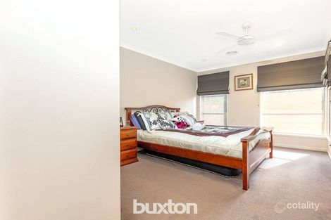 Property photo of 3 Geoffrey Grove Mount Clear VIC 3350