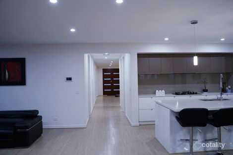 Property photo of 30 Broadbank Crescent Clyde North VIC 3978