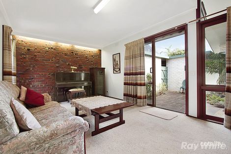 Property photo of 10 Wedge Court Glen Waverley VIC 3150