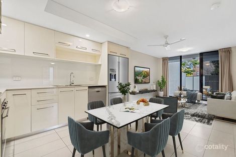 2/66 Durham St, St Lucia, QLD 4067