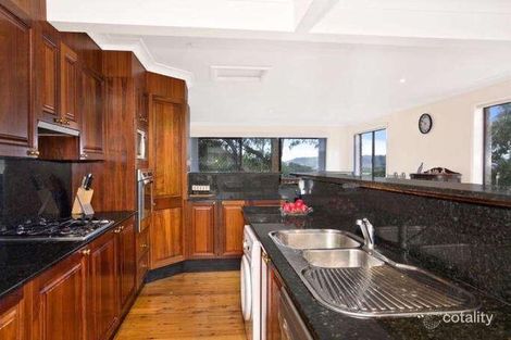4 Rubie Cres, East Gosford, NSW 2250