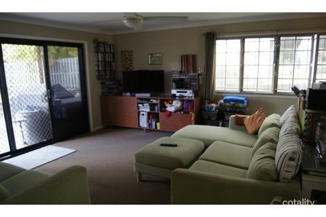 Property photo of 8 Saint Albans Street Kenmore QLD 4069