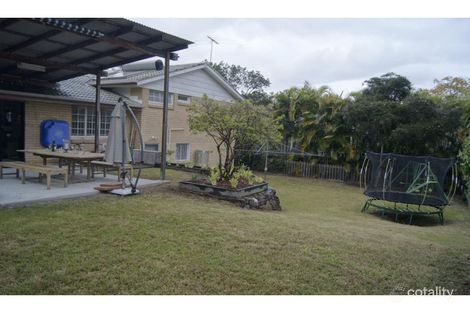 Property photo of 8 Saint Albans Street Kenmore QLD 4069