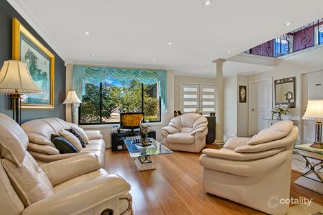 Property photo of 8 Tench Way West Hoxton NSW 2171