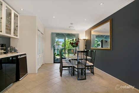 Property photo of 8 Tench Way West Hoxton NSW 2171