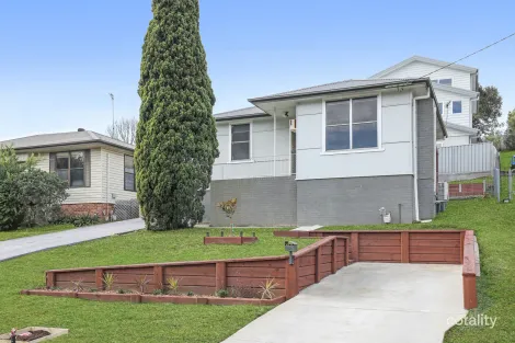 Property photo of 60 Maynes Parade Unanderra NSW 2526