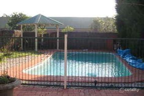 Property photo of 4 Tartarian Crescent Bomaderry NSW 2541