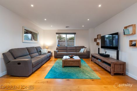 Property photo of 48 Gleeson Drive Bundoora VIC 3083