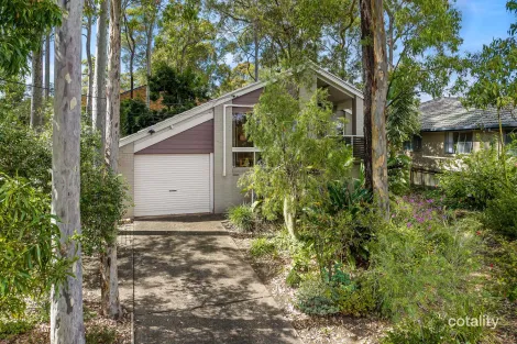 4 Burrawang Cres, Sunshine Bay, NSW 2536