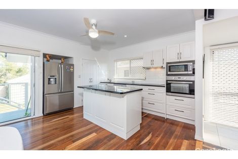 Property photo of 30 Moffatt Street Burnett Heads QLD 4670