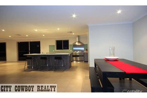 Property photo of 5 Lucy Court Narangba QLD 4504