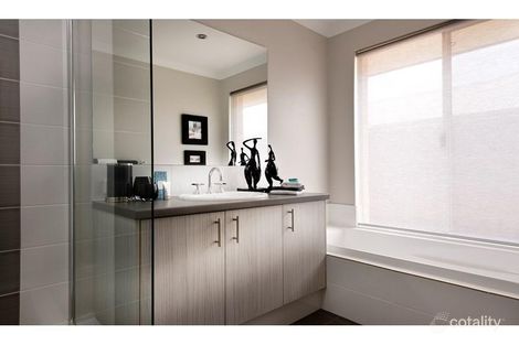 Property photo of 122 Woolcoot Road Wellard WA 6170